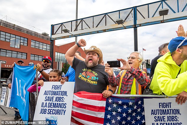 The International Longshoremen's Association has announced that it will suspend its three-day strike until January 15 to allow time to negotiate a new contract.