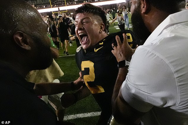 Diego Pavía celebrated the victory that will make him a Vanderbilt football legend forever