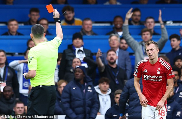 The sending off of Ward-Prowse caused a frenzy in the match and both teams had chances