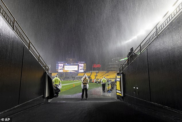 At the time of the delay, heavy rain was falling in Pittsburgh, disrupting the start time.