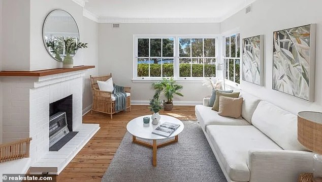 The two-bedroom unit, in the exclusive Sydney suburb of Mosman, had a guide price of $1.8 million.