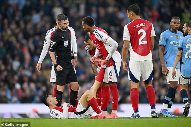 Gabriel Martinelli was one of the players receiving treatment as Arsenal tried to hold on for a famous victory.