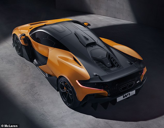 The W1 will accelerate from 0-62mph in 2.7s, 0-124mph in 5.8 seconds and 0-186mph in 12.7 seconds – it's McLaren's fastest road-legal car to date.