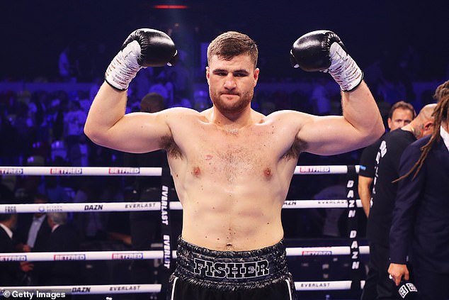 In another heavyweight bout, Johnny Fisher (12-0, 11 KOs), also known as 'The Romford Bull', will take on British journeyman Dave Allen (21-6-2, 18 KOs).