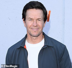 Mark Wahlberg is also a fan of intermittent fasting and is famous for not eating his first meal until midnight. Stop eating at 6 pm. He is photographed here in Los Angeles in August of this year.