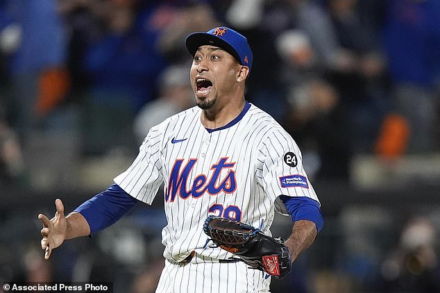 New York Mets pitcher Edwin Díaz (39) reacts after ending the NLDS with a strikeout