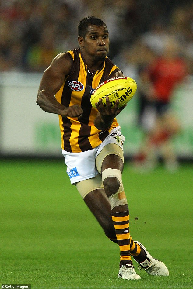 It was claimed that Peterson was dropped from the 2010 knockout final against Fremantle because his teammate said he had used marijuana the week before the game.