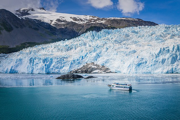 The techniques used for its discovery could represent a great advance in the study of other glaciers in the depopulated mountain region.