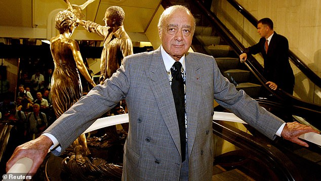 Al Fayed in 2005 at the unveiling of a monument to his son Dodi and Diana, Princess of Wales.