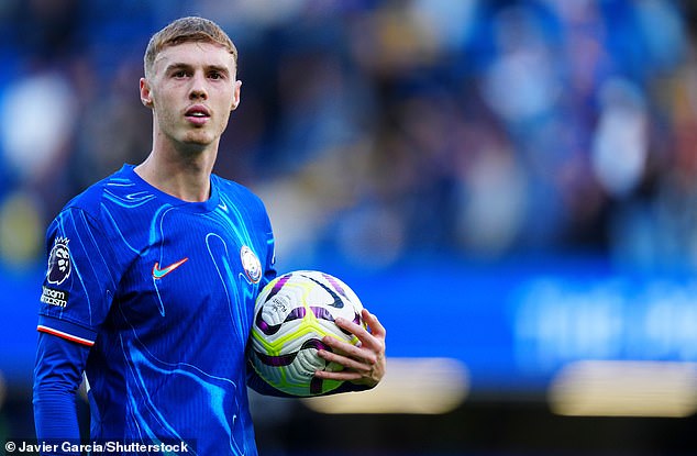 Cole Palmer, who scored four goals in the 4-2 win over Brighton, won the Player of the Month award.