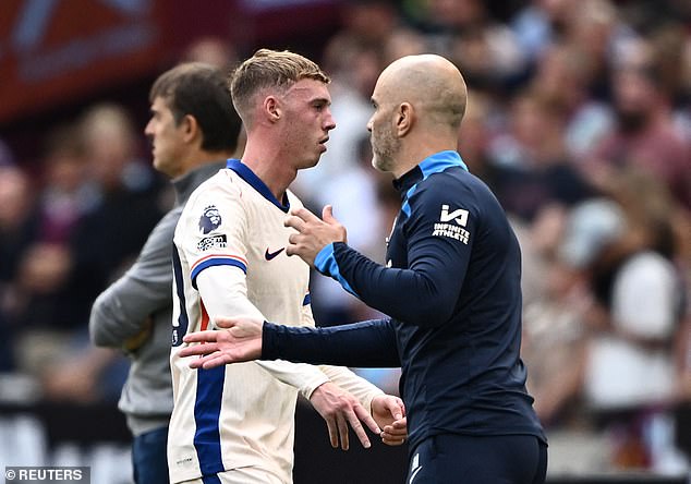 Enzo Maresca pictured (right) with Cole Palmer during Chelsea's 3-0 win at West Ham United