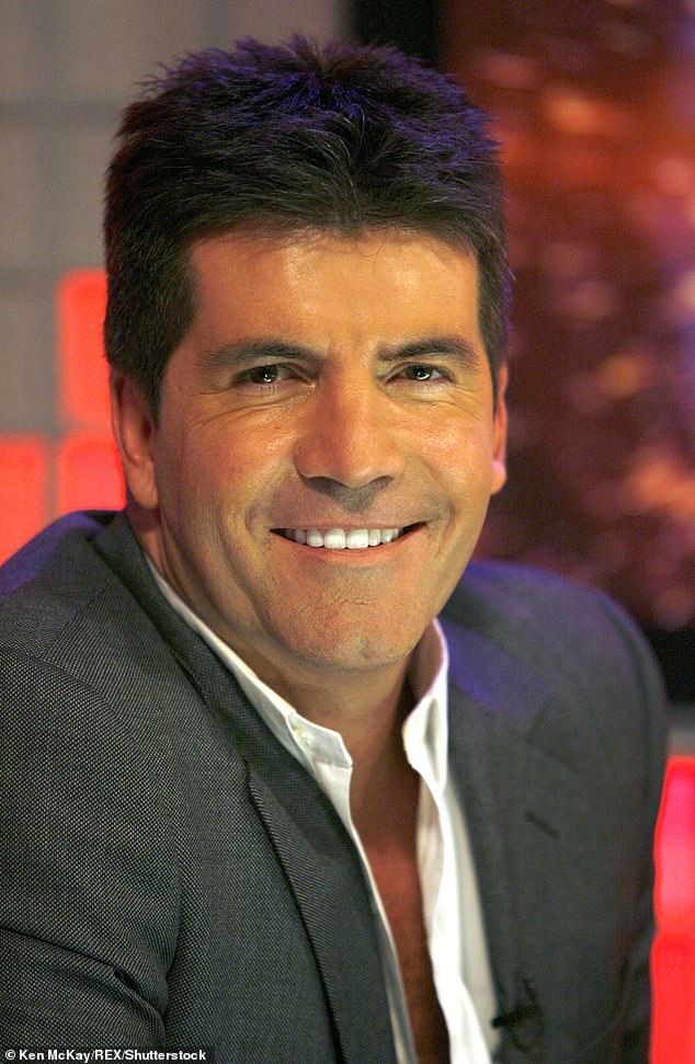 Simon's face still showed the characteristics of natural aging, with subtle lines and a softer jaw, but his teeth were straighter and brighter white in 2005 on The X Factor. He was 46 years old at the time.