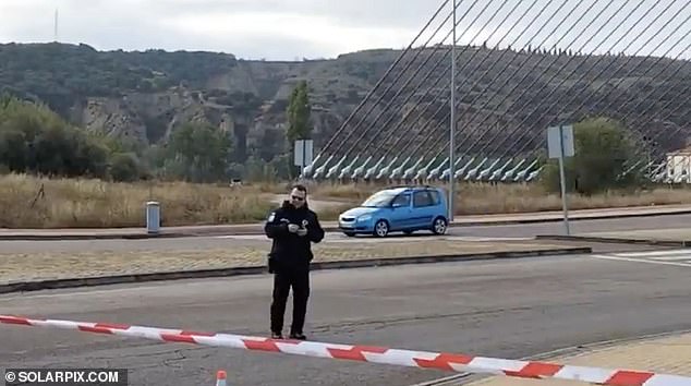 Police at the scene of the accident on the Castilla La Mancha bridge in Talavera de la Reina