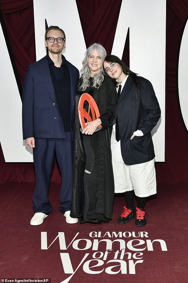 The two-time Oscar winner and his famous 22-year-old sister (R) reunited publicly on October 8 to support their mother Maggie Baird (M) at Glamor Women of the Year in Manhattan.