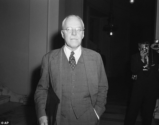 Allen Dulles was the longest-serving CIA director; His tenure extended from 1953 to 1961. In the two years before 1953, he was deputy director of the agency.