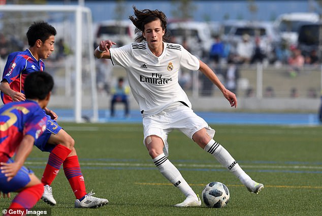 He arrived at United from Real Madrid but could not appear with the first team