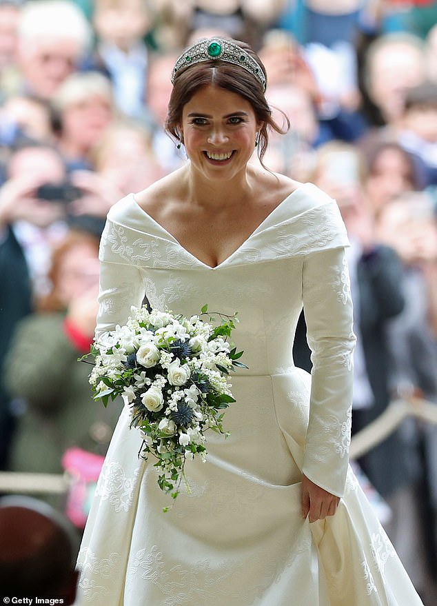 The bride stunned in a tight dress by Peter Pilotto and Christopher De Vos