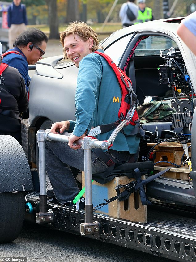 Butler also took a break while sitting on camera at one point between takes of the adaptation of Charlie Huston's 2005 novel of the same name.