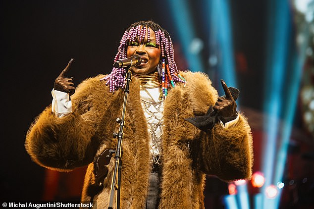 Lauryn oozed confidence as she strutted on stage.