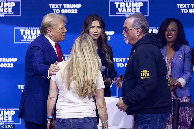 Charles Strange (pictured right) called on the president to launch a congressional investigation into his son's death.