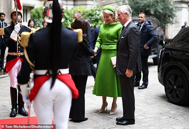 The Belgian royal family met with the mayor of Paris, Anne Hidalgho. Mathilde and her husband King Philip were photographed sharing hands with Anne.