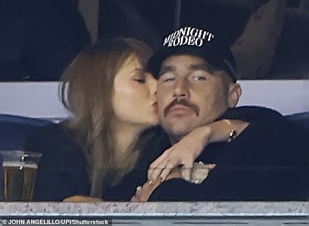 The high-profile couple settled into the Yankee Stadium suites for Game 1 of the American League Championship Series.