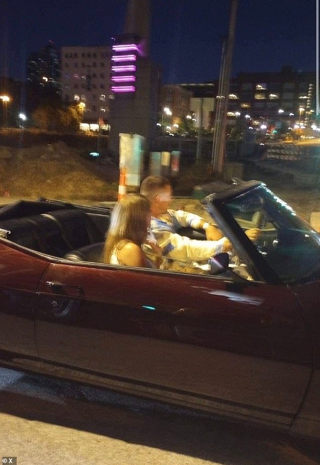 Travis Kelce drives Taylor Swift around Kansas City in his classic convertible