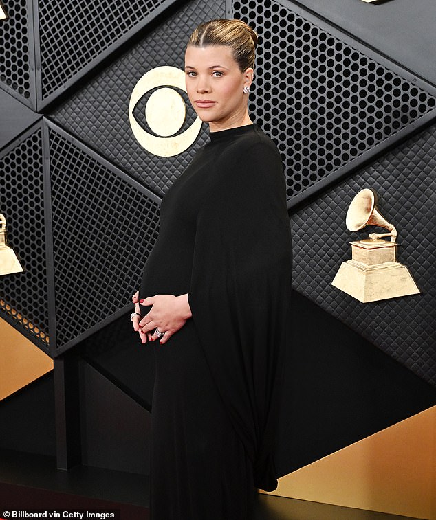 1729314537 879 Sofia Richie Grainge opens up about shocking 70 pound weight gain