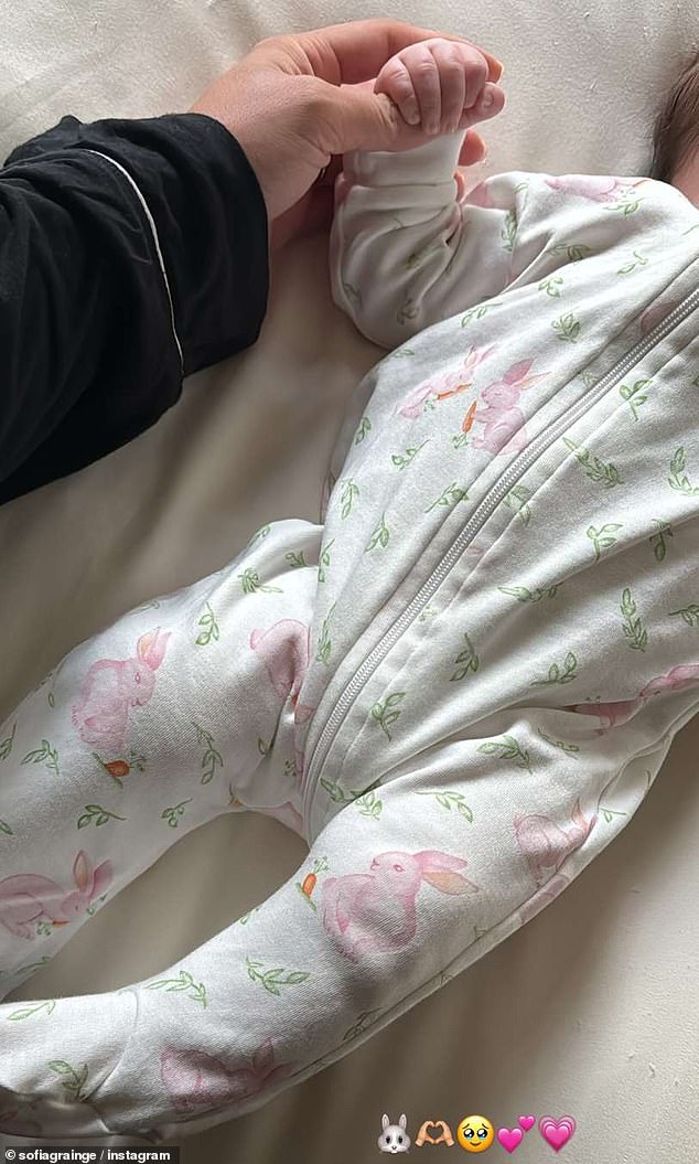 The influencer ended up having to go back to the hospital for treatment, but admitted that leaving her newborn daughter was really difficult.