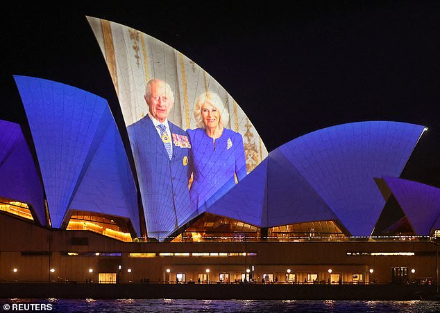 1729385782 808 Royal couple tickled by warmth of Australia welcome after rainy