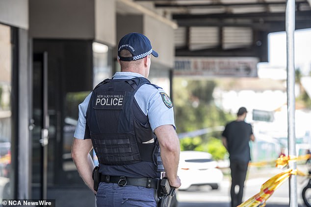 Agents assigned to the Eastern Suburbs Police Area Command came and found a well-lit business, located on the ground floor of the building.