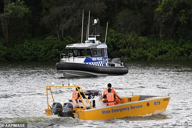 The police began a major search and rescue for the two children, however, the couple was found hours later near the pier.