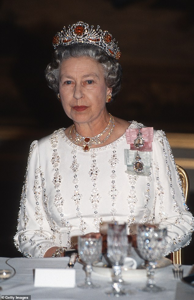 The late Queen photographed on a visit to Paris in 1992. Apparently no expense was spared for the 1992 visit, and the bathroom was specifically upgraded before Her Majesty's arrival, to ensure it was 