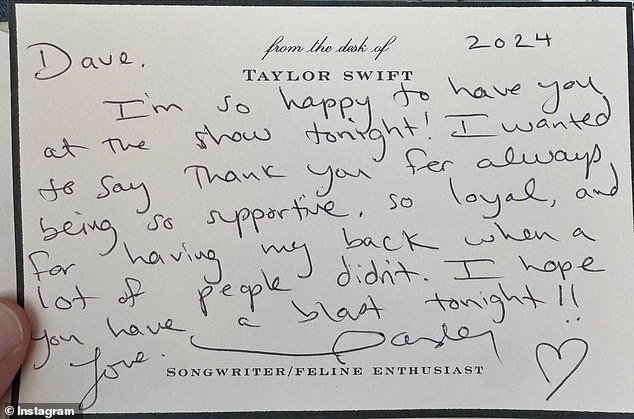 Swift's handwritten note caught fans' attention for its content and aesthetics.