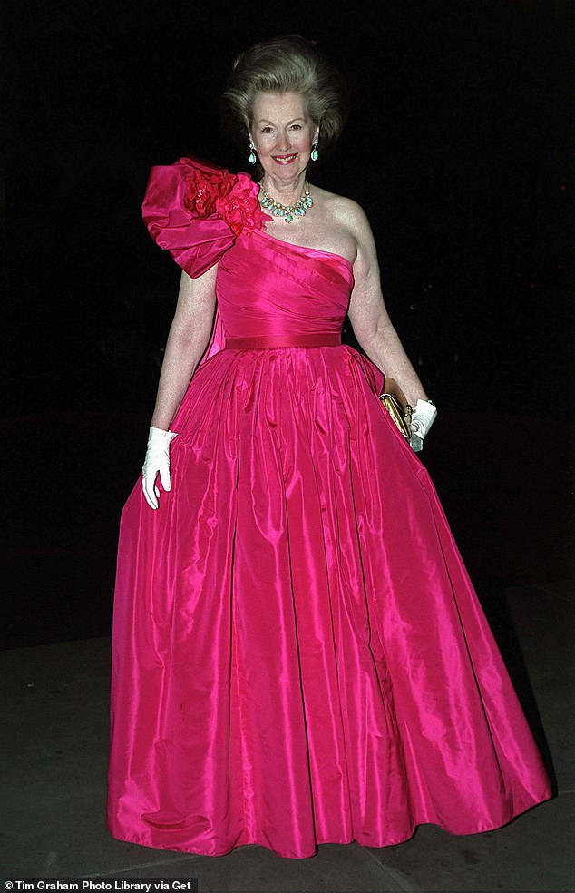 Raine Spencer attended a charity dinner and fashion show at the Natural History Museum in 1999.