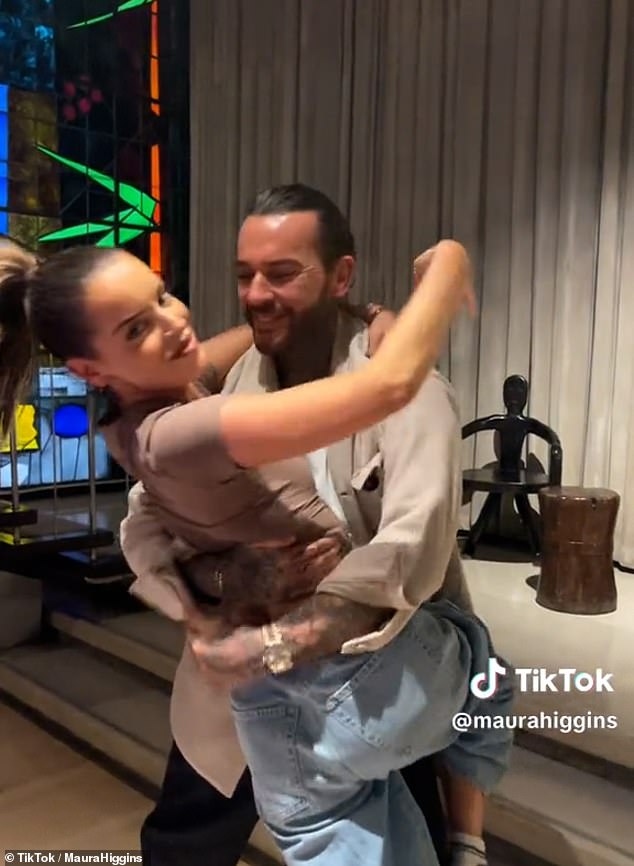 Amid the chemistry with Jowita, it was Maura Higgins who was in his arms on Monday as the two showed off some impressive moves in a TikTok video.