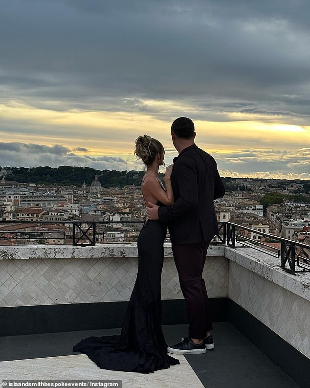 The festivities began with an opulent welcome dinner, where Sam and Lucy surprised their guests in coordinated black ensembles.