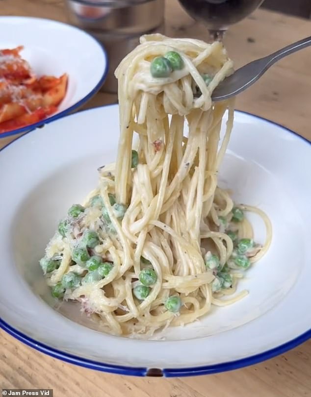 The TV chef, 57, added the quintessential British vegetable to his version of the classic Italian carbonara.