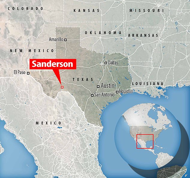 Sanderson is located on Amtrak's Sunset Limited and Texas Eagle routes between Los Angeles and New Orleans/Chicago.