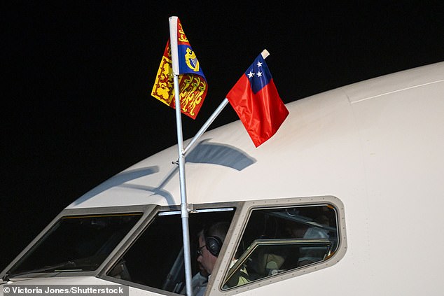 1729666622 173 King Charles and Queen Camilla touch down in Samoa Monarch