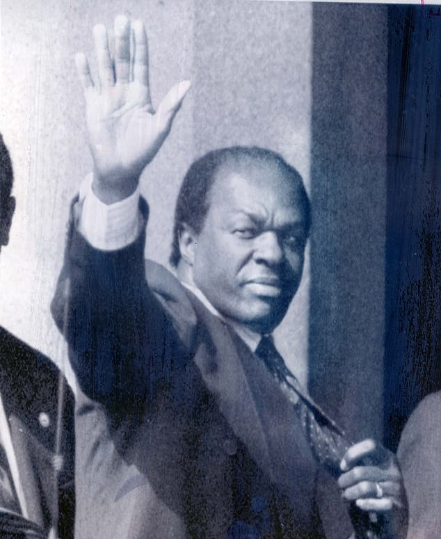 Barry became mayor in 1979 and was well known for focusing resources on poor neighborhoods, government contracts for black businesses and jobs on the city payroll.