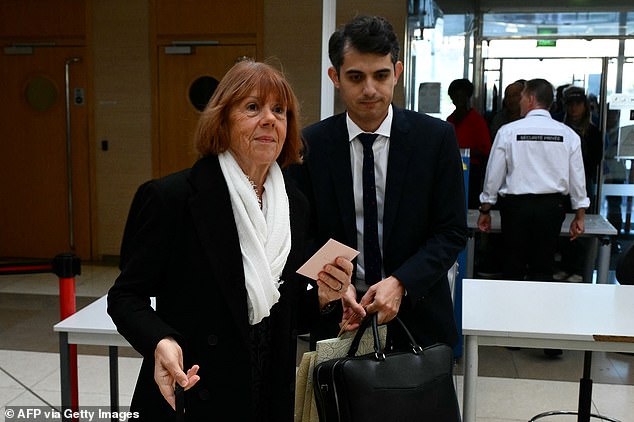 Dressed as elegantly as ever, Ms. Pelicot waved to her supporters and thanked whoever gave her a good luck card as she made her way through the crowd toward the courtroom.