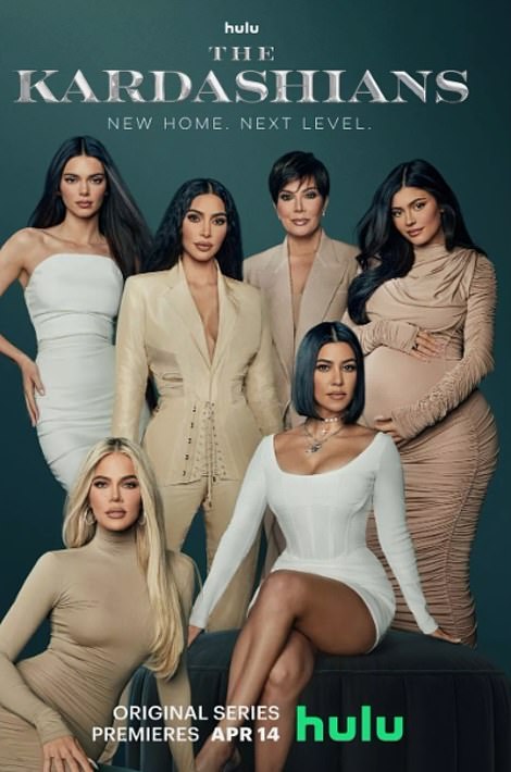 Here you see a very pregnant Kylie on the far right for the poster for her family's reality show.