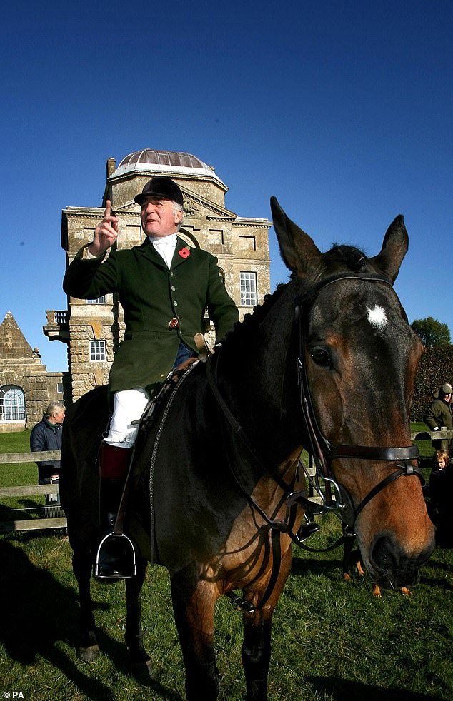 An empty bottle of Gordon's gin, two empty bottles of wine and a half-empty bottle of whiskey were found at Mr Farquhar's house.