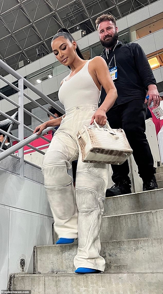 Her sister Kim also has a similar Birkin in the same color scheme, however hers appears smaller than the bag Khloé was carrying on Monday; she was seen with it last year