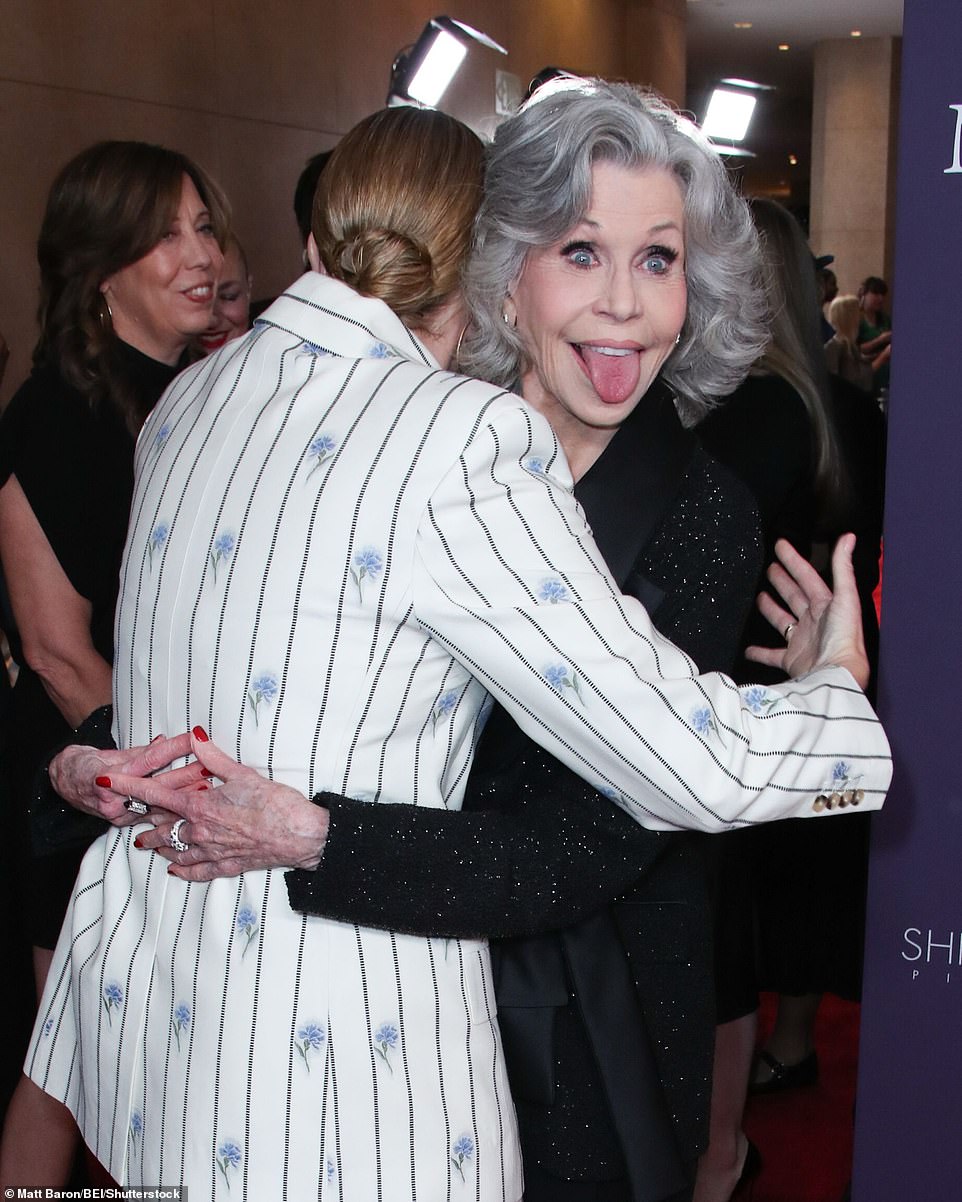 Fonda was on hand to present the Jane Fonda Humanitarian Award to five-time Oscar nominee Annette Bening, 66.