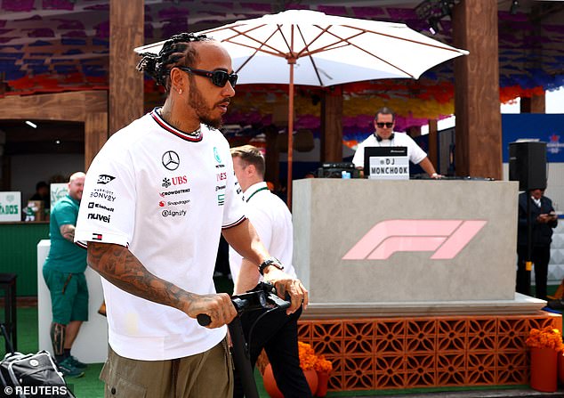 Norris' modest analysis contrasted with Lewis Hamilton's approach to title fights.