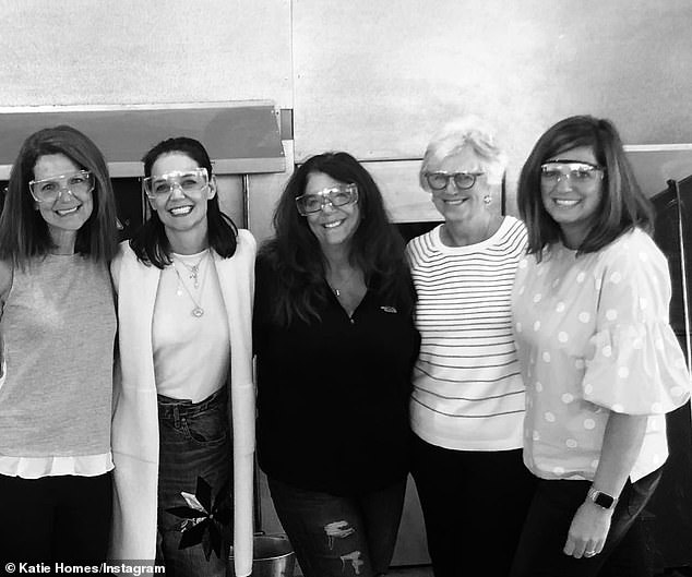 The star, her sisters and her mother Kathleen wore goggles when they went to the Toledo Museum of Art's Glass Pavilion in this image shared on Katie's Instagram page.