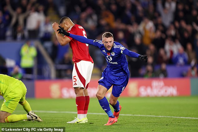 Jamie Vardy scored his fourth goal of the season to get the Foxes back into the game.