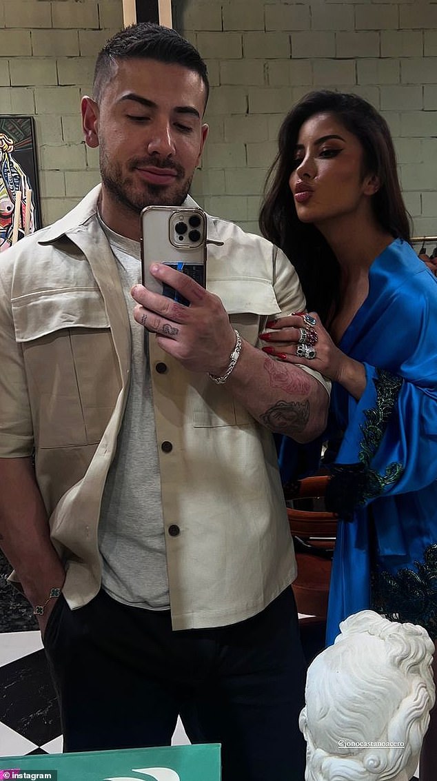 Around the same time on Saturday, Jono enjoyed some time with his new girlfriend Nilofar Khirzad. The celebrity trainer took to his Instagram Stories and reposted a selfie of the new lovebirds that Nilofar shared earlier. Both in the photo